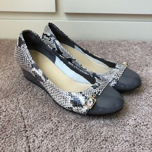 Cole Haan Tali Wedge Nike Air snake print 7 EUC